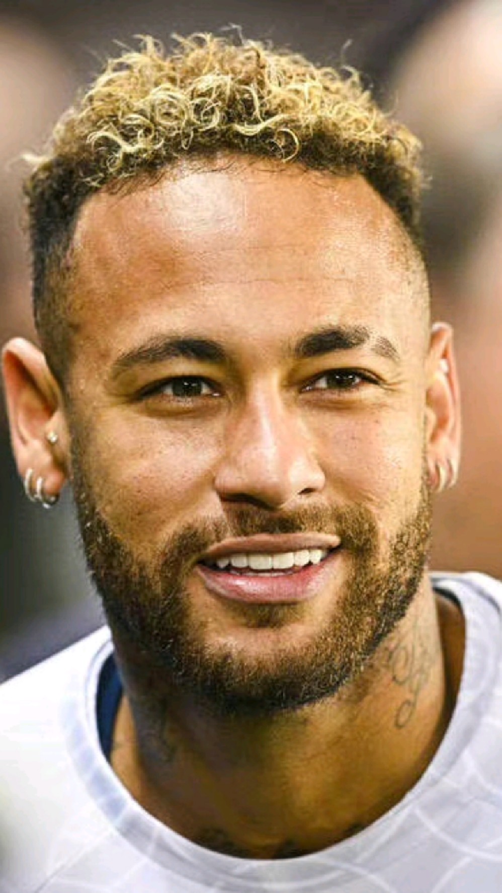 噩耗却骤然 噩耗却骤然