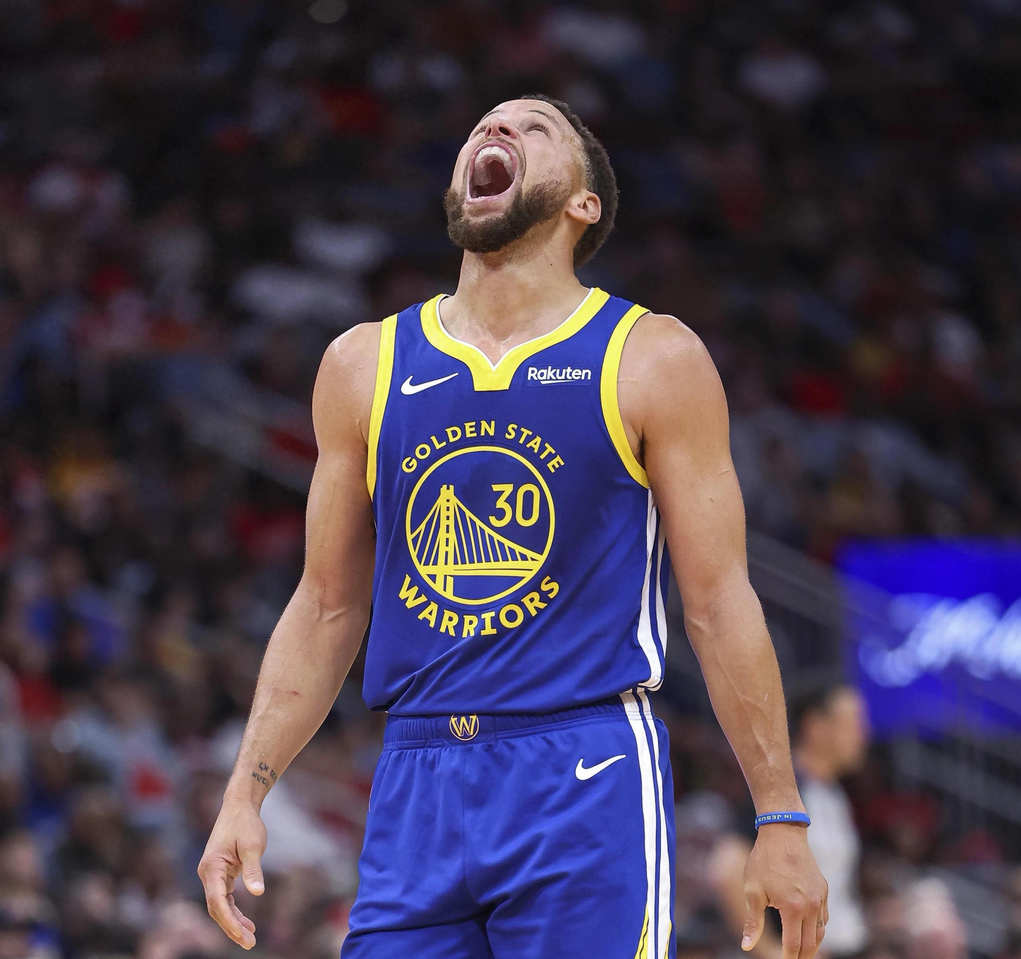 他在8号位 他在8号位