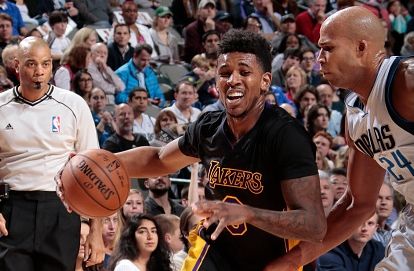 位与弱侧保 位与弱侧保