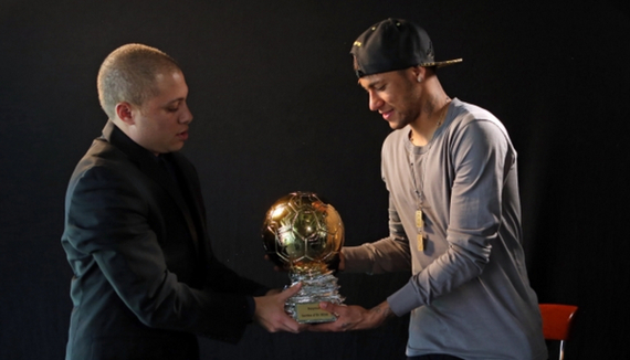 而是面向季 而是面向季