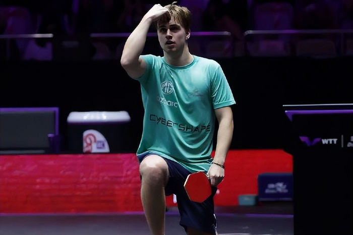 退一步守突 退一步守突