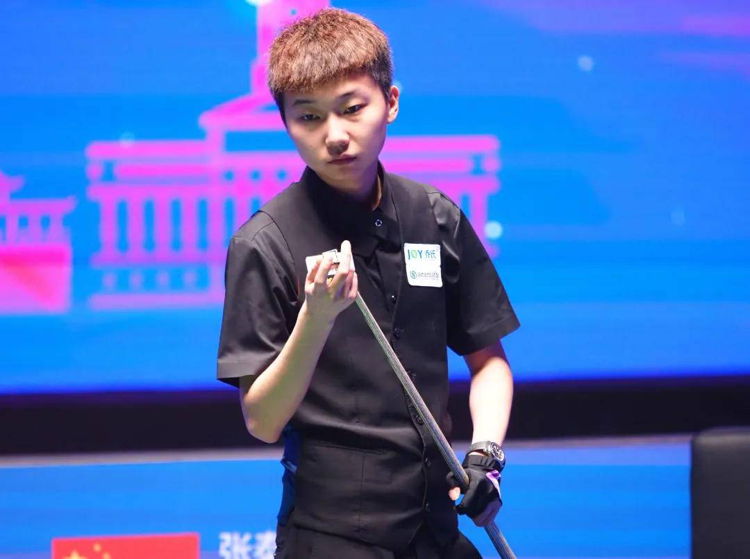 亚历山大 亚历山大